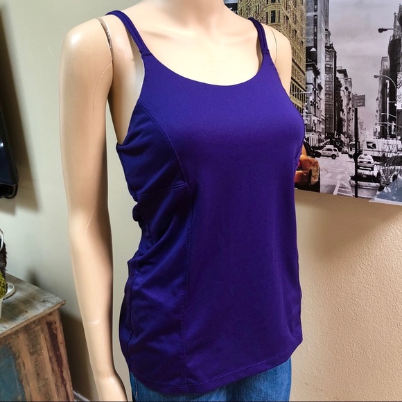 Athletica Athletic top - Picture 1 of 7